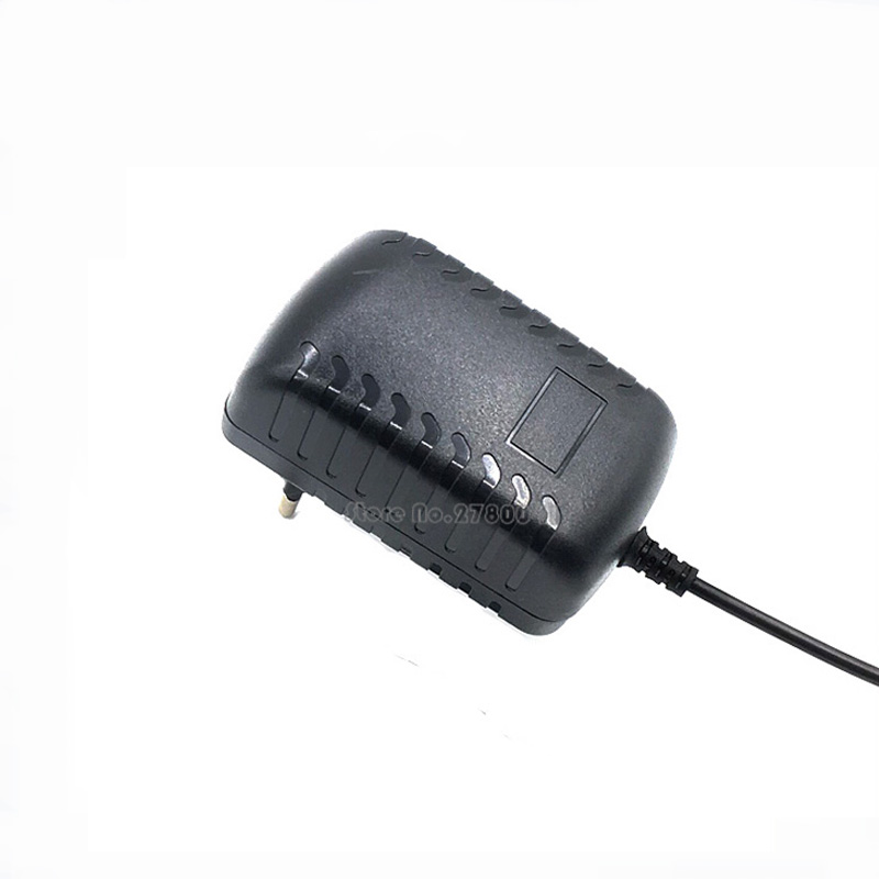 アダプター充電器スクーター電動デンバー電子 SCO-6522 - Electric Scooter Charger のレビューと価格